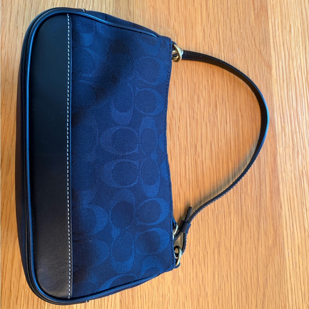 Vintage Coach black signature Demi Bag - Picture 2 of 9